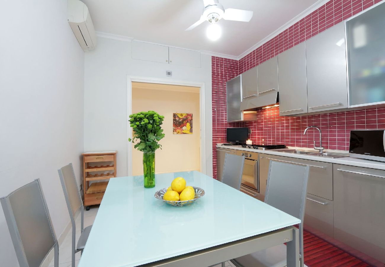 Appartamento a Roma - 007 - Cola di Rienzo · Luxury 2 bed Flat - Close t