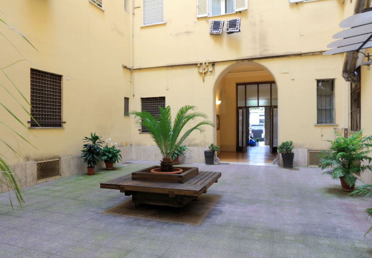 Appartamento a Roma - 007 - Cola di Rienzo · Luxury 2 bed Flat - Close t