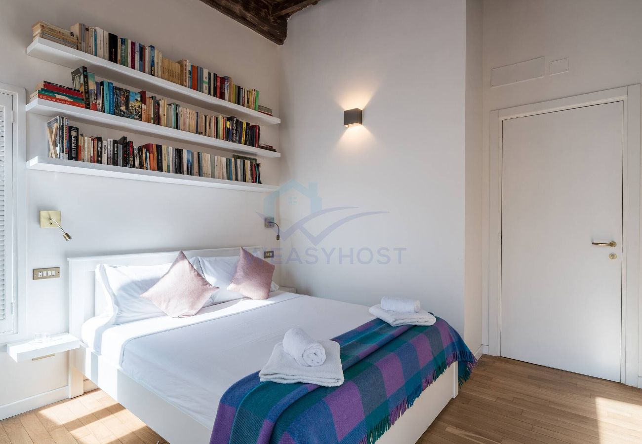 Studio a Roma - 017 - IN PISCINULA · Cozy, Sunny Suite in the Hear