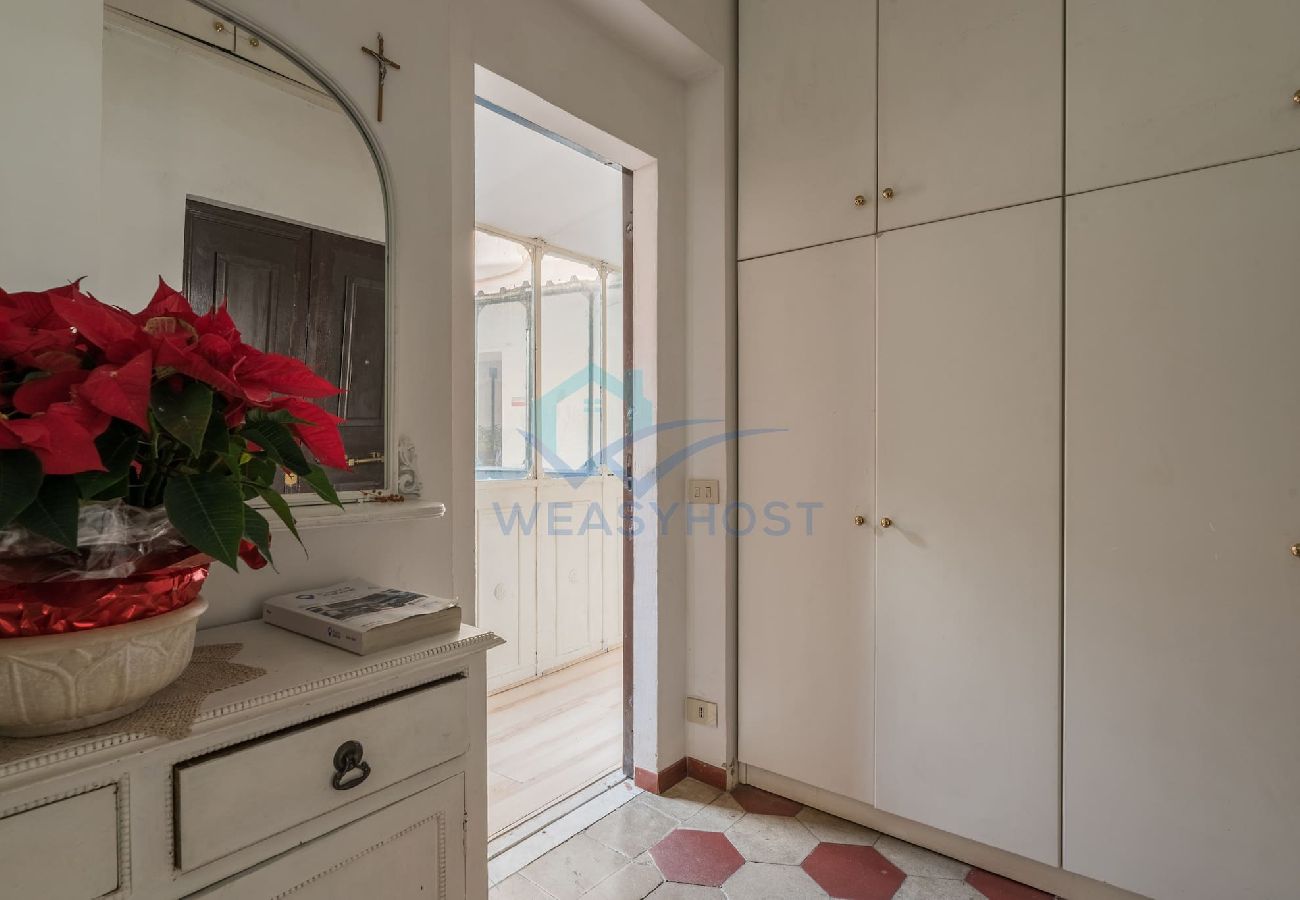 Appartamento a Roma - 026 - Zanardelli · Cozy wooden apt in Piazza Navon