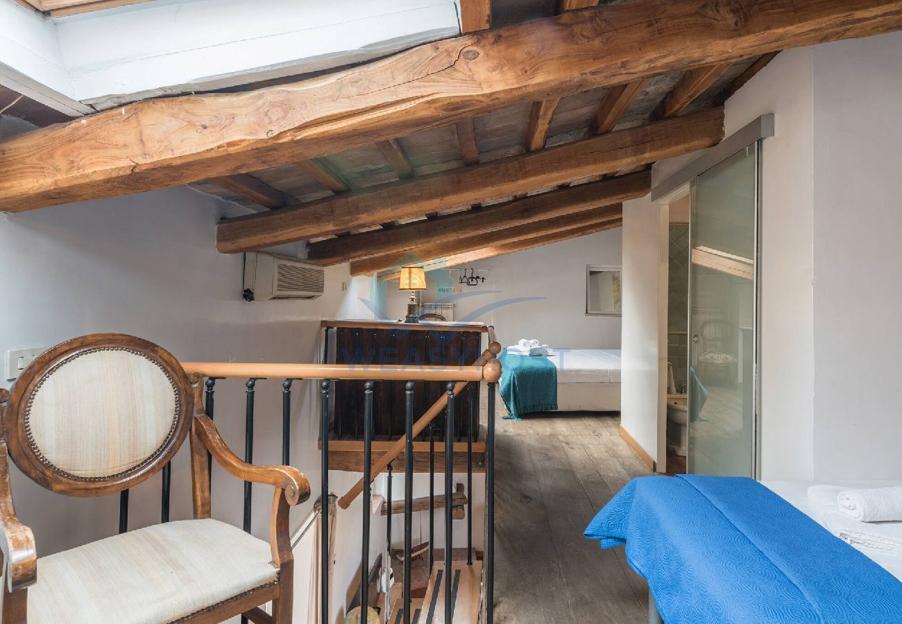 Appartamento a Roma - 026 - Zanardelli · Cozy wooden apt in Piazza Navon