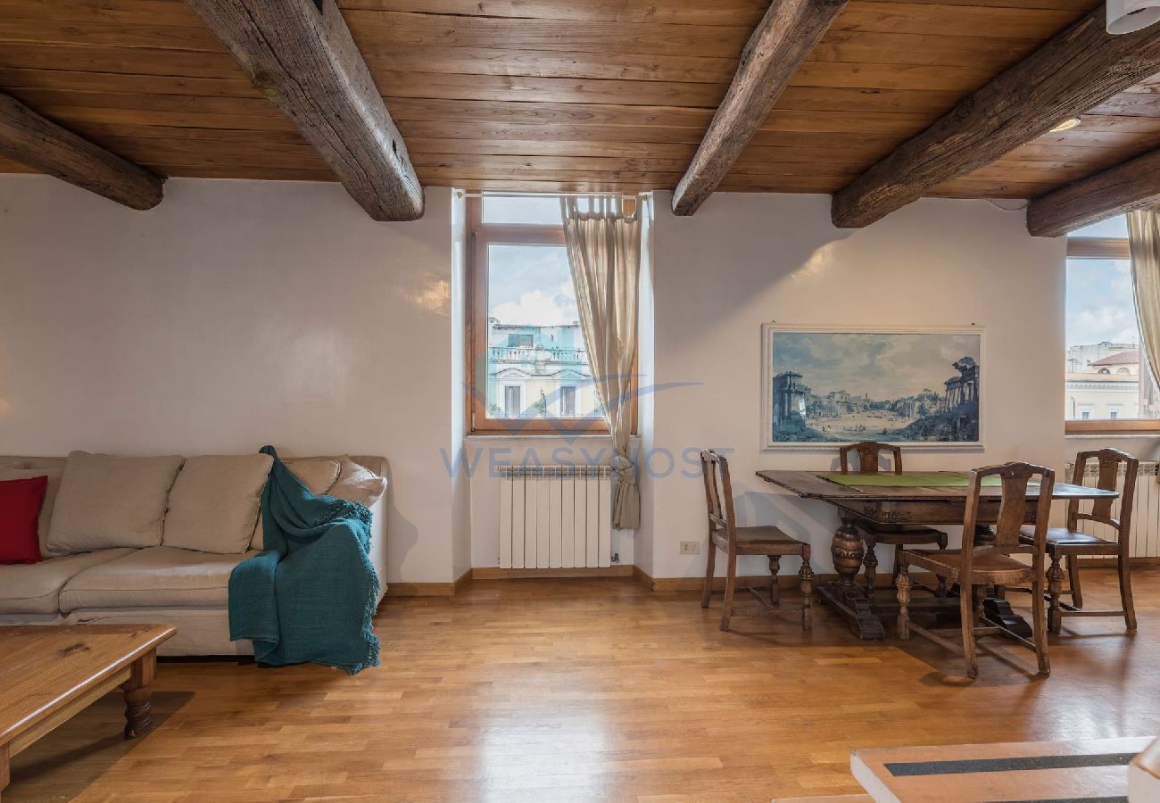 Appartamento a Roma - 026 - Zanardelli · Cozy wooden apt in Piazza Navon