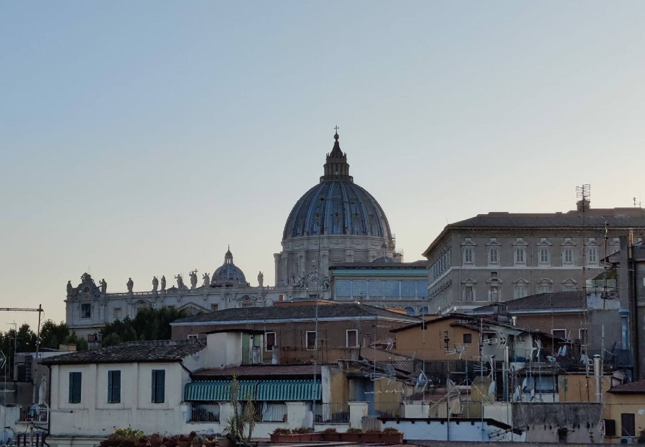 Appartamento a Roma - 003 - Borgo Vittorio · Warm apt in ancient buildin