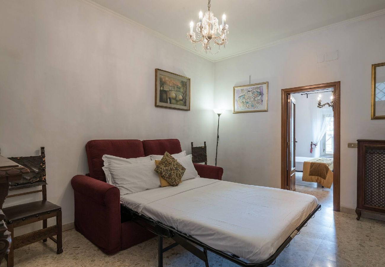 Appartamento a Roma - 003 - Borgo Vittorio · Warm apt in ancient buildin