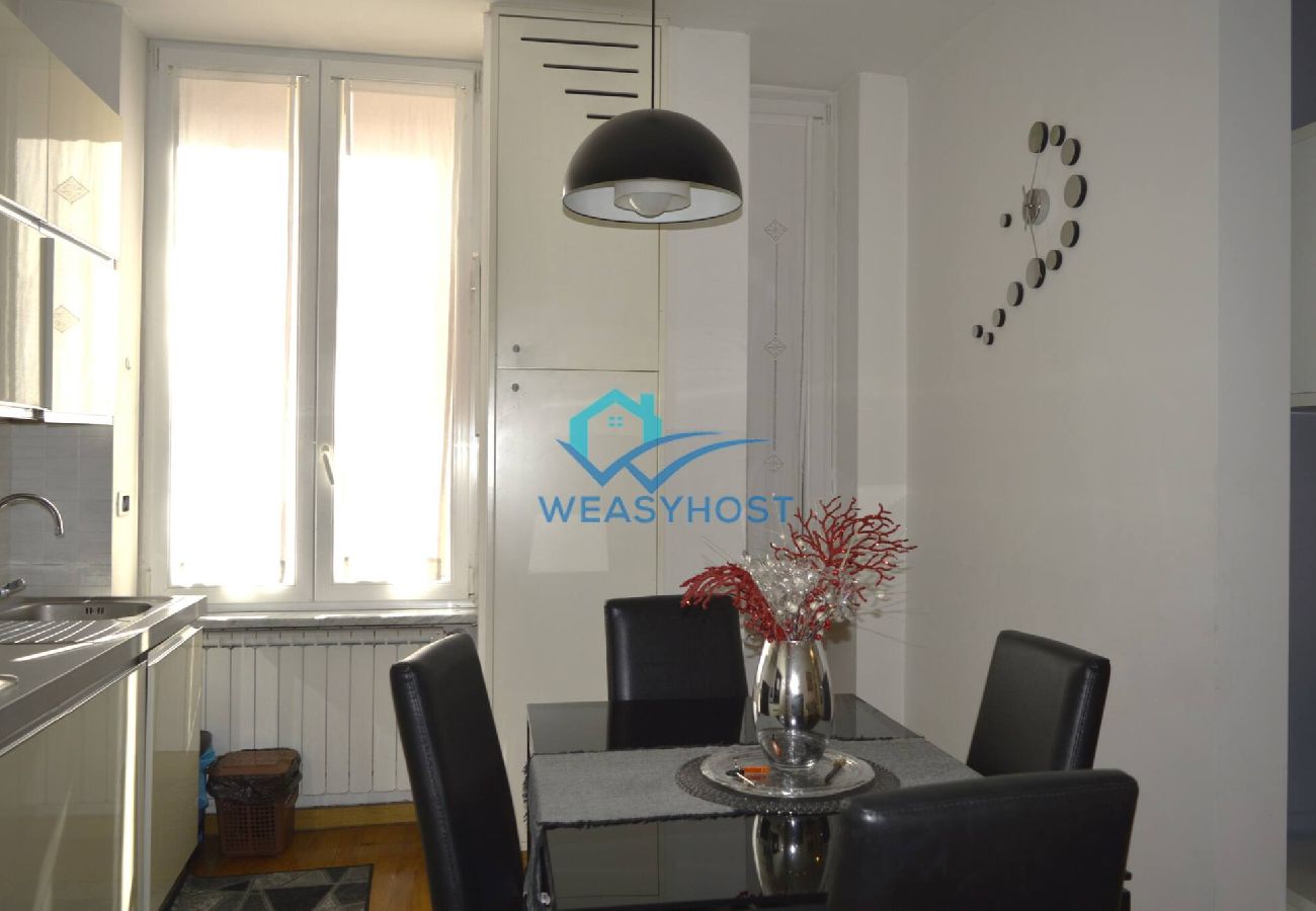 Appartamento a Roma - 055 - Metaponto · Your Roman Retreat near San Giov