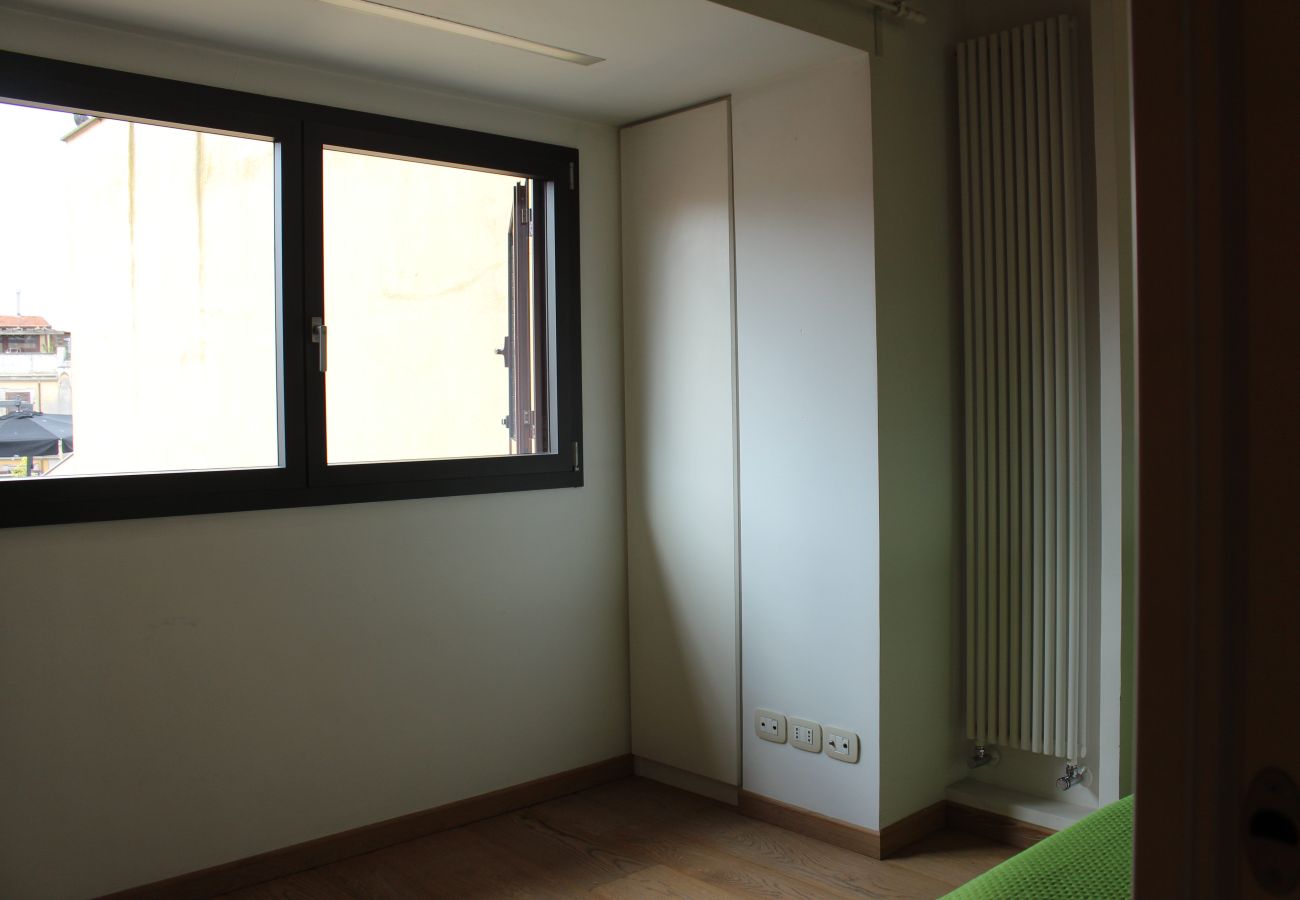 Appartamento a Roma - 068 - Vicolo del Cinque- Stylish Penthouse with te