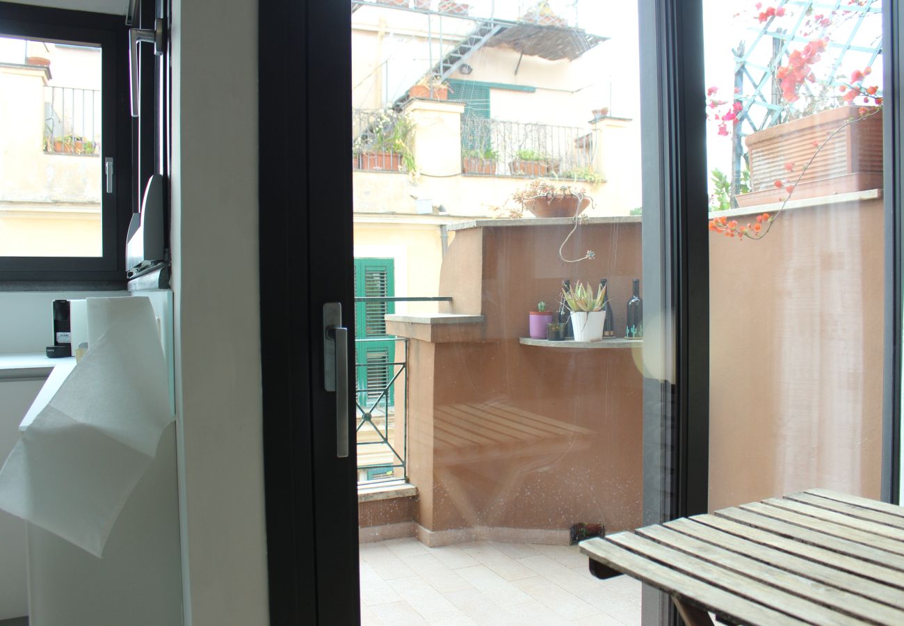 Appartamento a Roma - 068 - Vicolo del Cinque- Stylish Penthouse with te