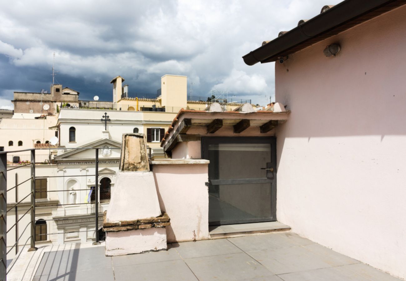 Appartamento a Roma - 069 -  Serpenti 2 - Colosseo Urban penthouse in th