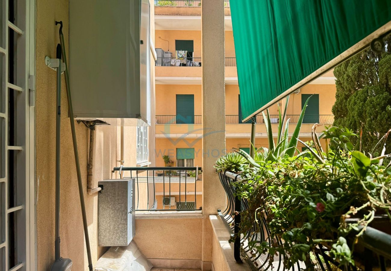 Appartamento a Roma - 065 - Ghislieri - Monteverde Hills Spa Escape: Rel