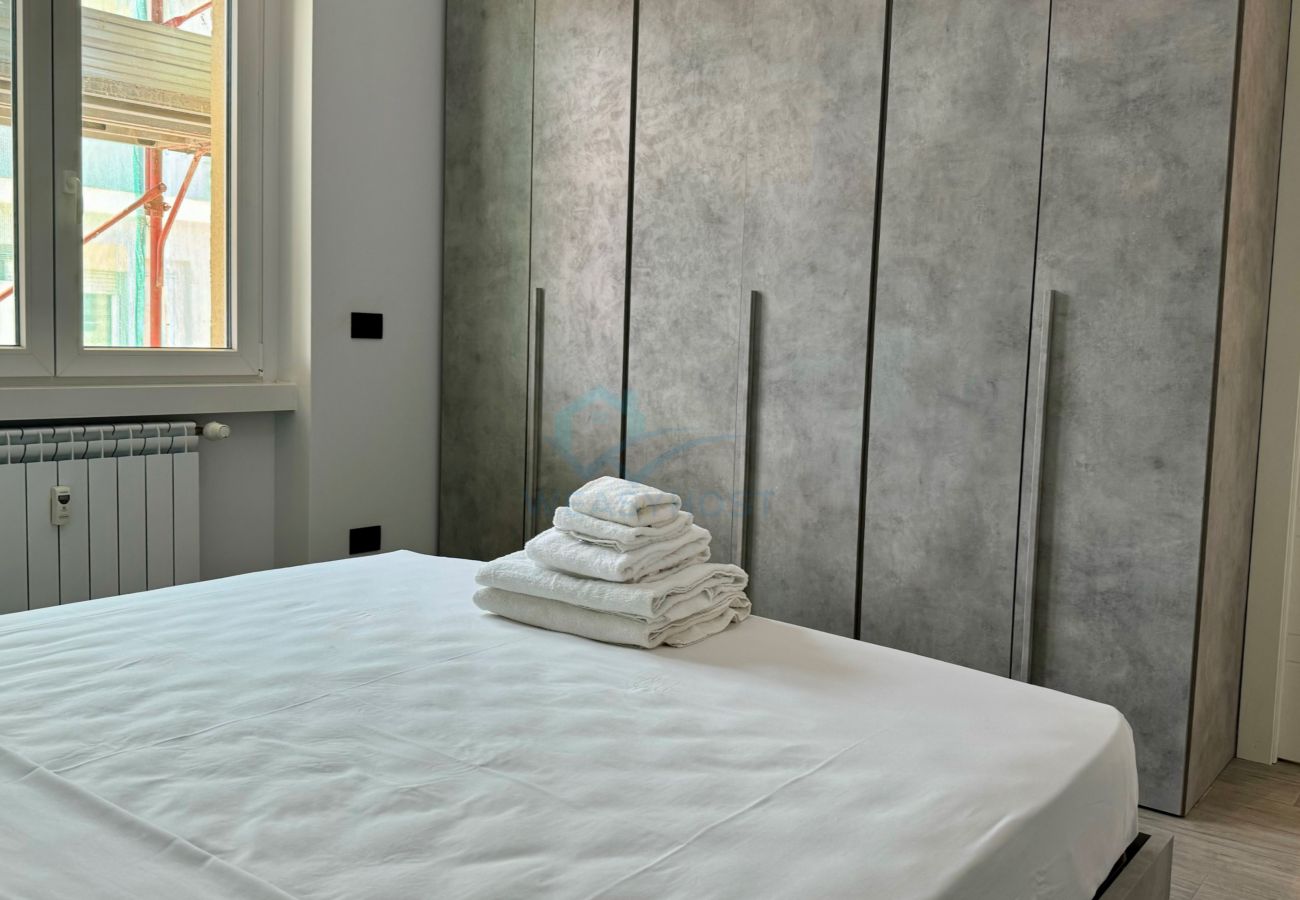 Appartamento a Roma - 084 - Montefalco - Contemporary Comfort: Stylish M