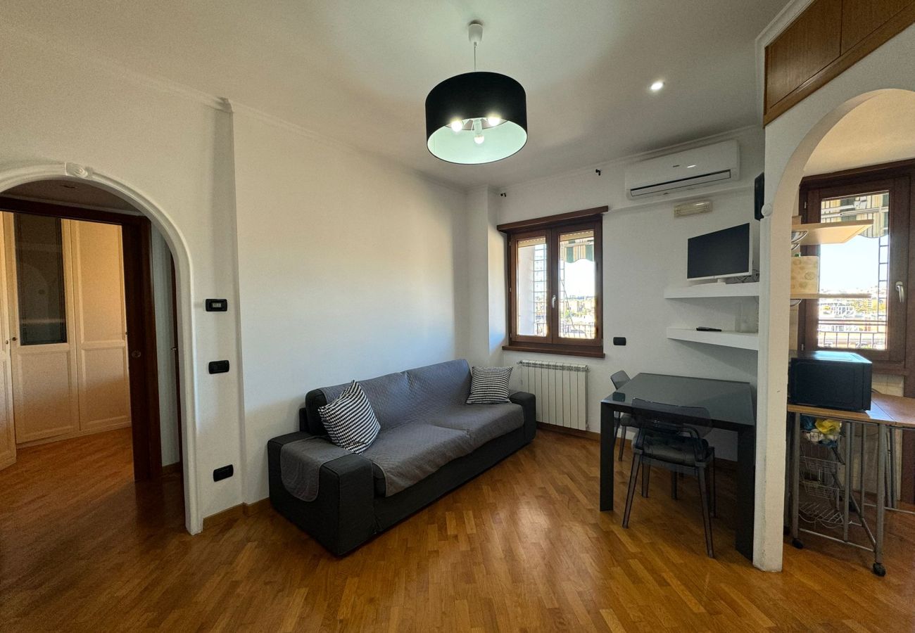 Appartamento a Roma - 013 - Ostiense  - Cozy Flat with Balcony