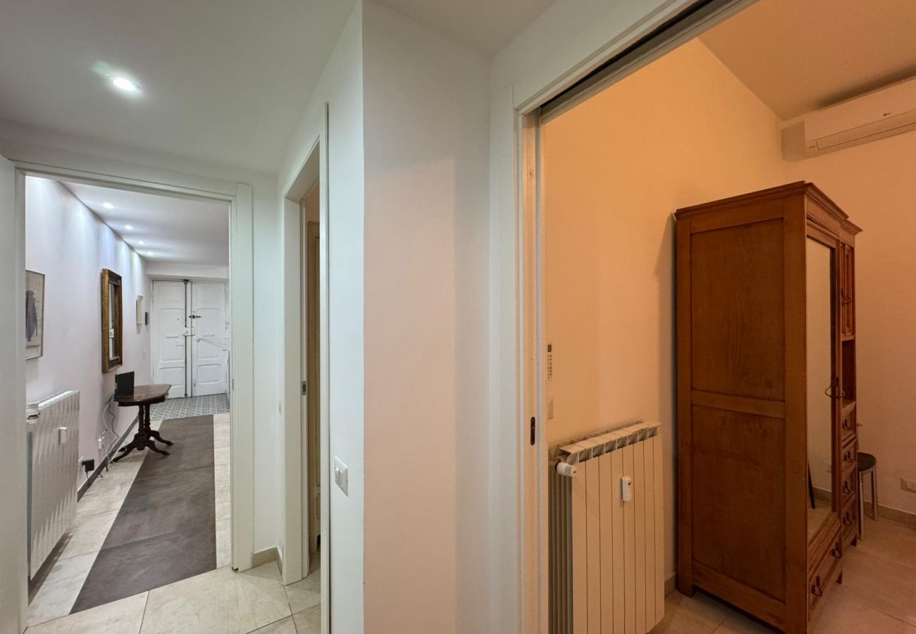 Appartamento a Roma - 028 - Montepulciano - Warm Hideaway in Vibrant Tus