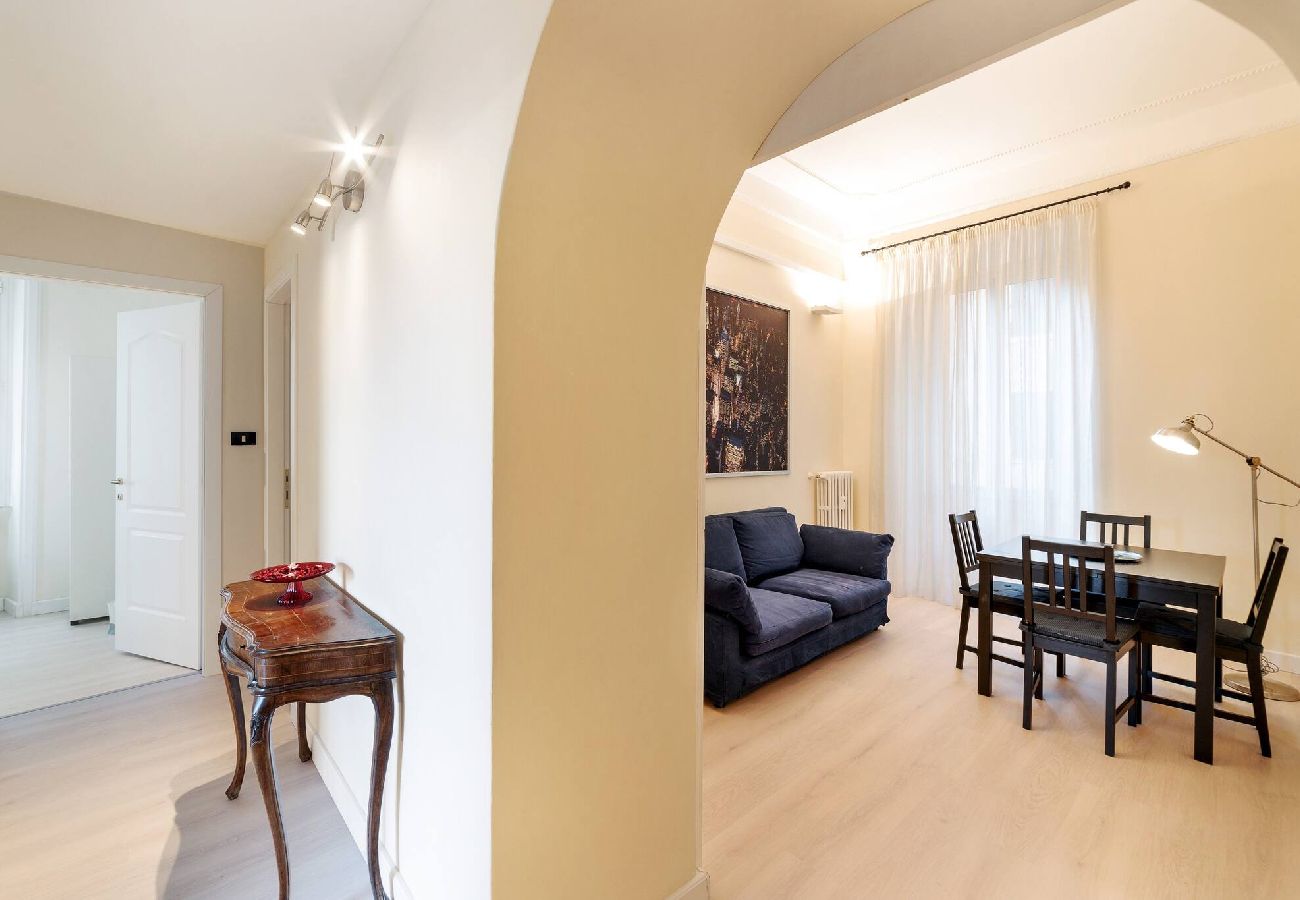 Apartment in Rome - 005 - Labicana · Sunny flat in elegant building cl