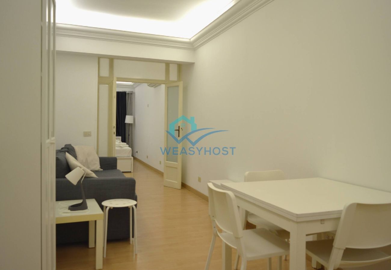 Apartment in Rome - 049 - Sant´Agata · Retreat in the Heart of Fori Im