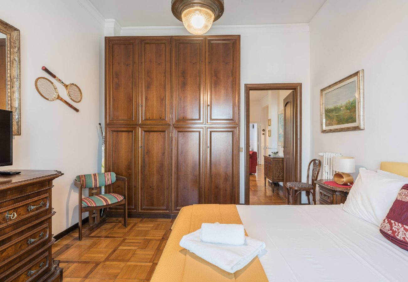 Apartment in Rome - 034 - Carso · Charming  and Precious Mazzini Maiso