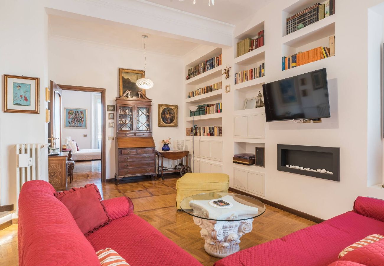 Apartment in Rome - 034 - Carso · Charming  and Precious Mazzini Maiso