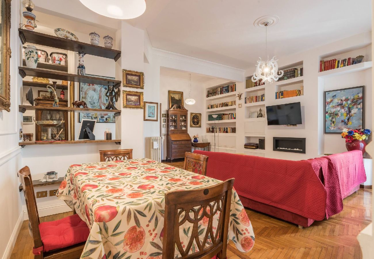 Apartment in Rome - 034 - Carso · Charming  and Precious Mazzini Maiso