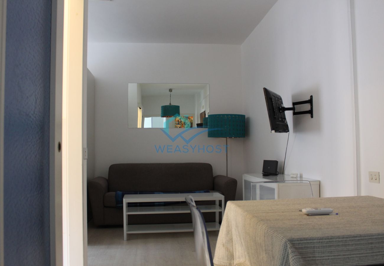 Apartment in Rome - 060 - Gallia - Cozy Haven near Caracalla Baths: Yo