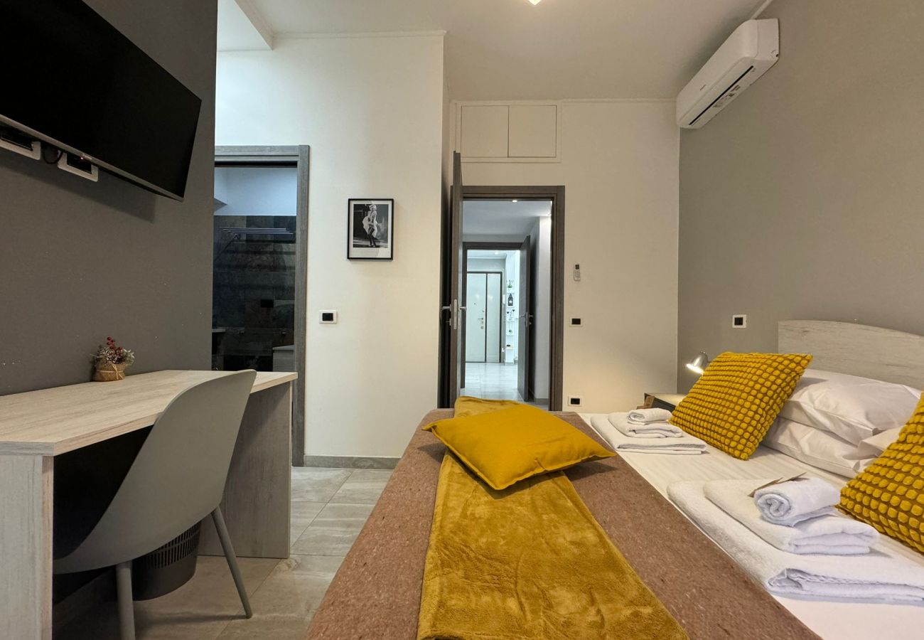 Apartment in Rome - 023 - Peano - Elegant Escape by Ionio Metro