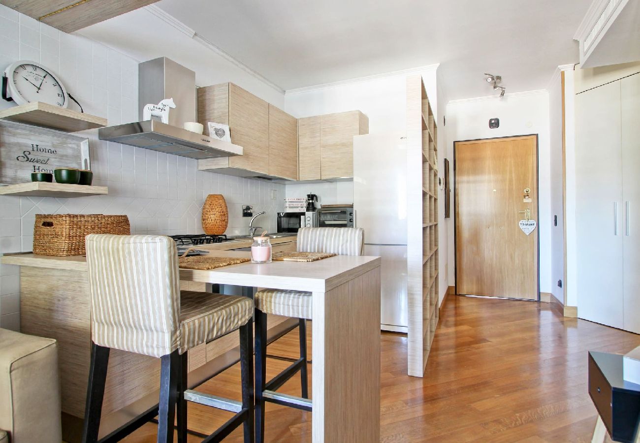 Apartamento en Roma - 011 - COLOMBO · Cozy terrace close to Eataly and m