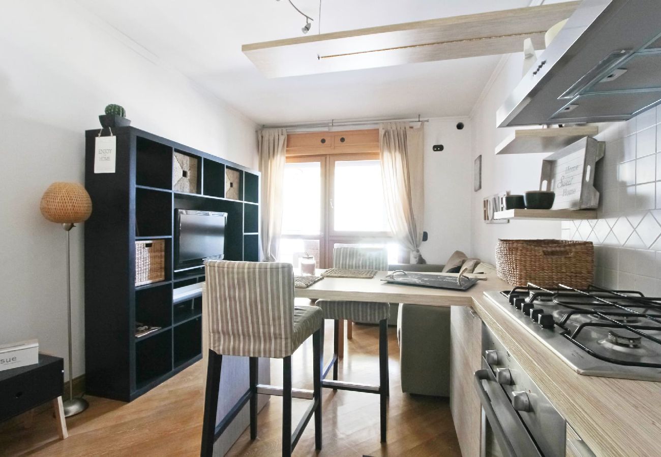 Apartamento en Roma - 011 - COLOMBO · Cozy terrace close to Eataly and m