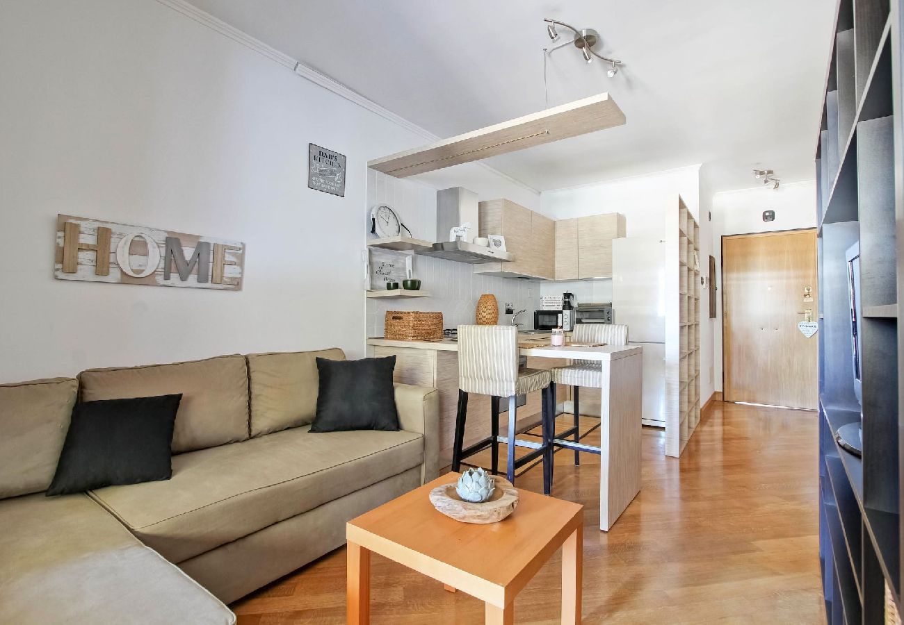 Apartamento en Roma - 011 - COLOMBO · Cozy terrace close to Eataly and m