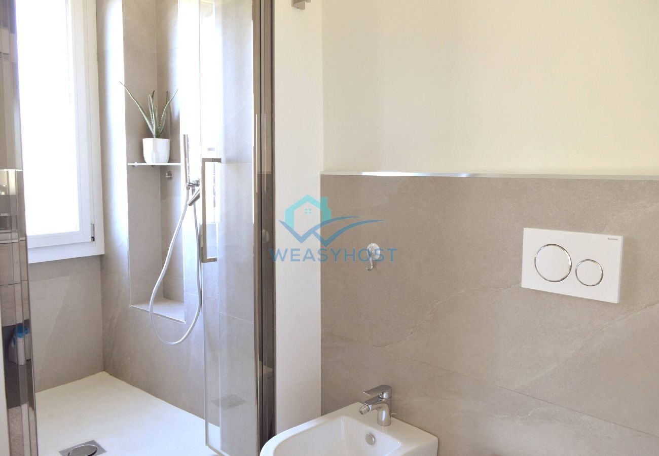 Apartamento en Roma - 052 - Falconieri · Oasis of Ample Space and Comfor