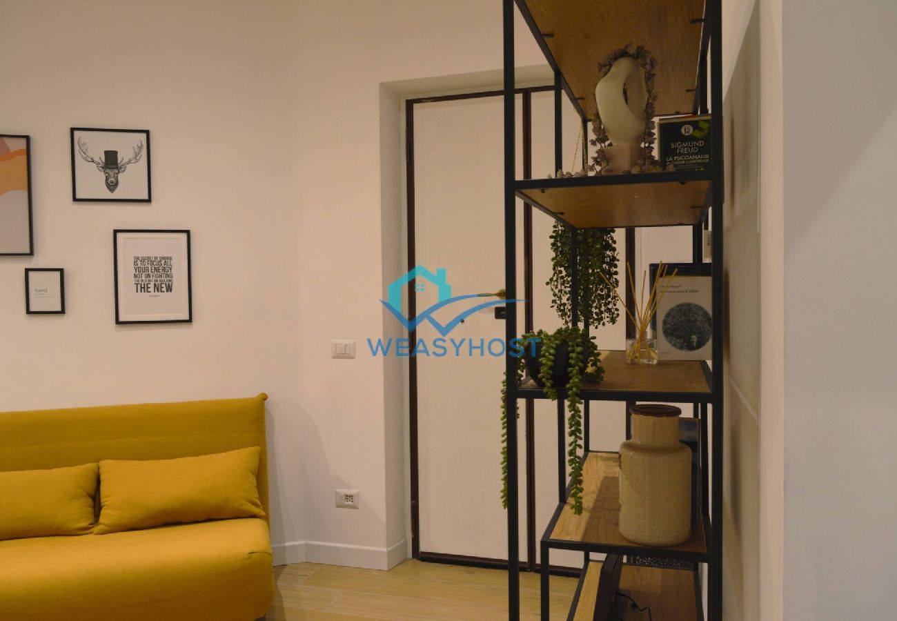 Apartamento en Roma - 051 - Degli Effetti · Renovated & Bright Tuscolana