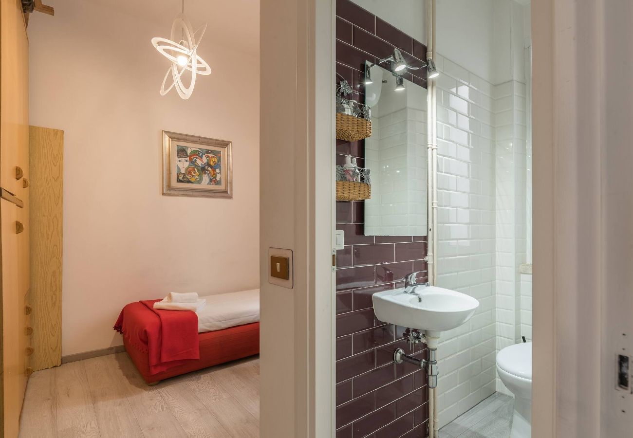 Apartamento en Roma - 034 - Carso · Charming  and Precious Mazzini Maiso