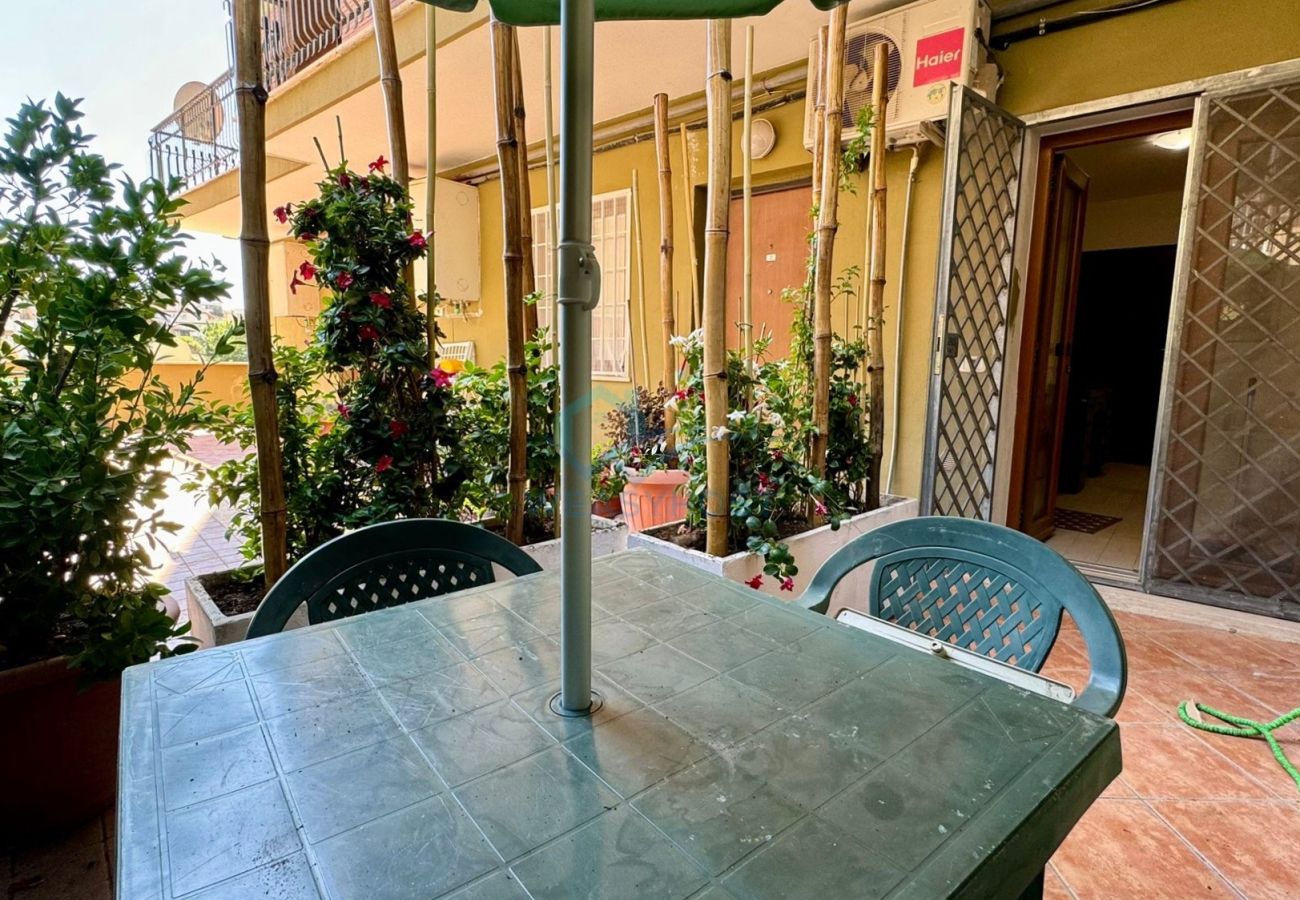 Apartamento en Roma - 082 - Angiulli - Cozy Garden Escape