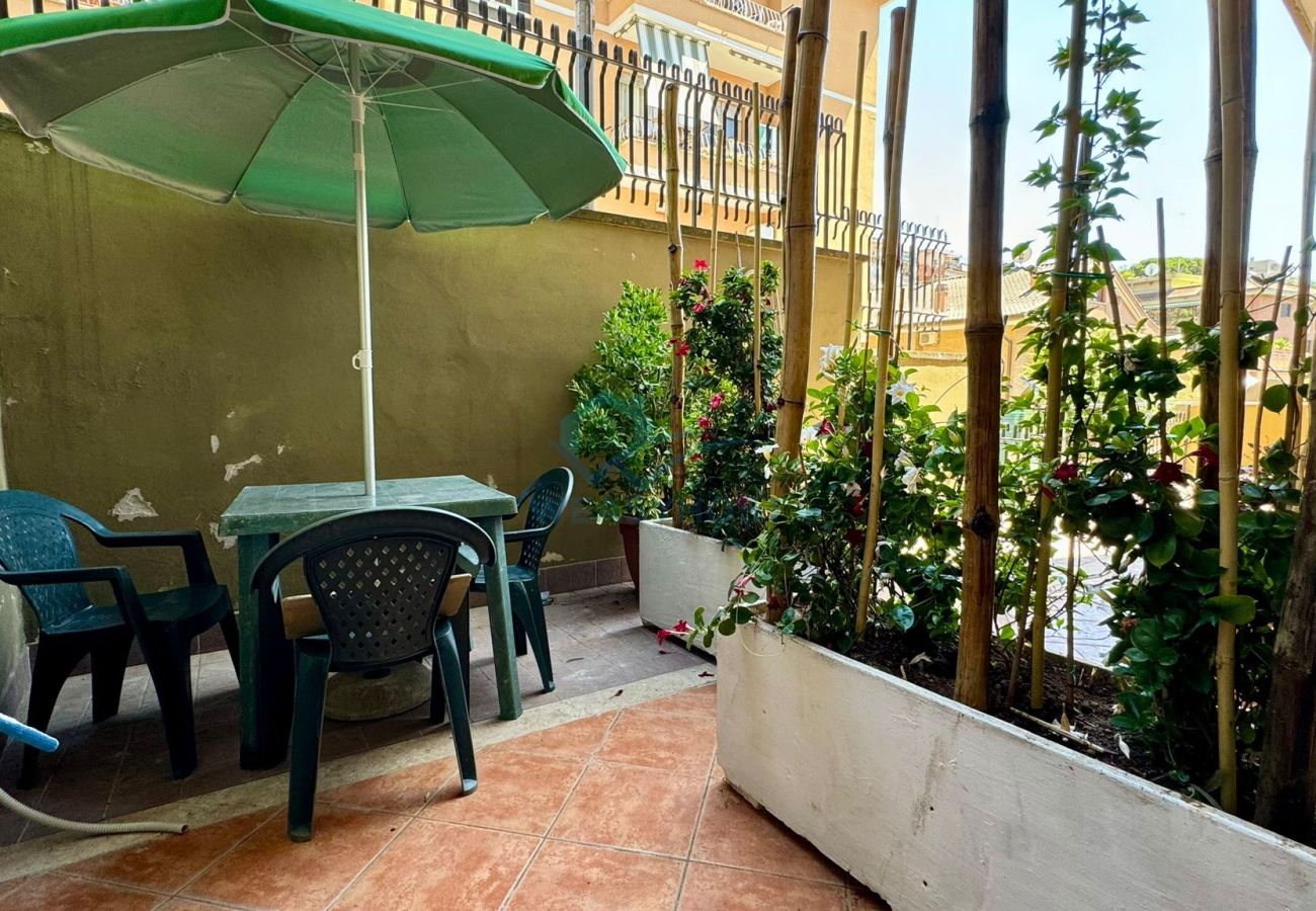 Apartamento en Roma - 082 - Angiulli - Cozy Garden Escape